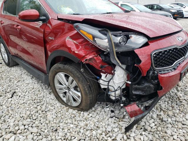 KNDPMCAC8J7406632 - 2018 KIA SPORTAGE L RED photo 9