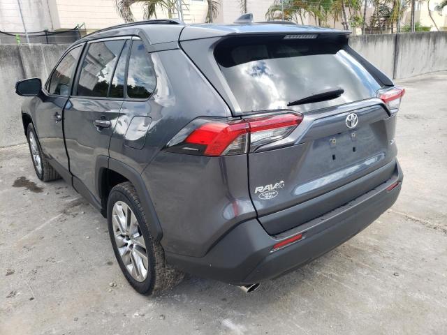 JTMC1RFV3LD049014 - 2020 TOYOTA RAV4 XLE P GRAY photo 3