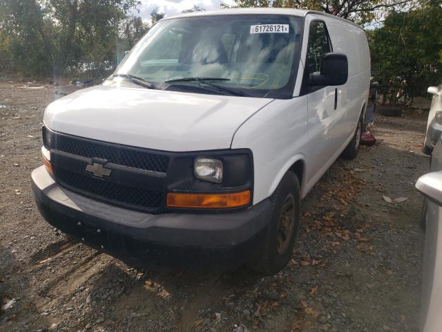 1GCSGAFX3B1186919 - 2011 CHEVROLET EXPRESS WHITE photo 2