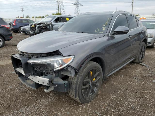 ZASFAKBN9J7C02931 - 2018 ALFA ROMEO STELVIO TI GRAY photo 2