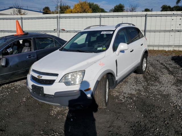 3GNAL2EK9ES665701 - 2014 CHEVROLET CAPTIVA LS WHITE photo 2