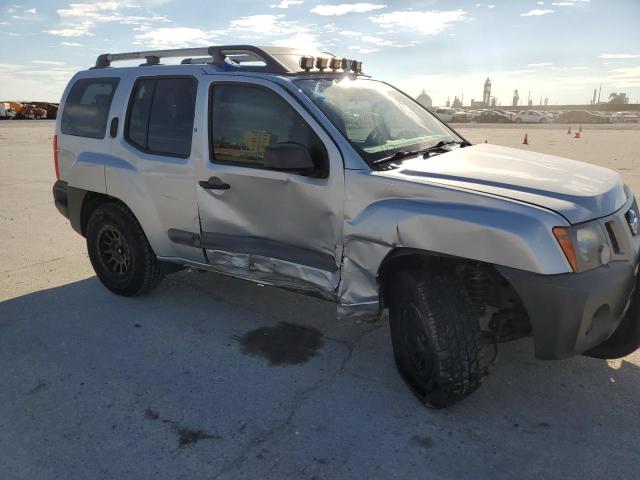 5N1AN0NU5DN810472 - 2013 NISSAN XTERRA X SILVER photo 9