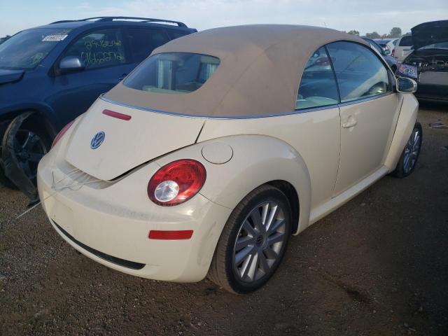 3VWRF31Y18M407164 - 2008 VOLKSWAGEN NEW BEETLE 白色 照片 4