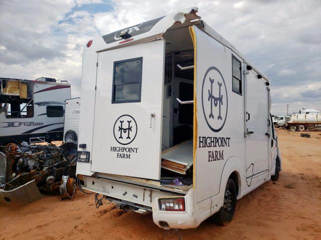 3C7WRVMG2EE116354 - 2014 RAM PROMASTER WHITE photo 4