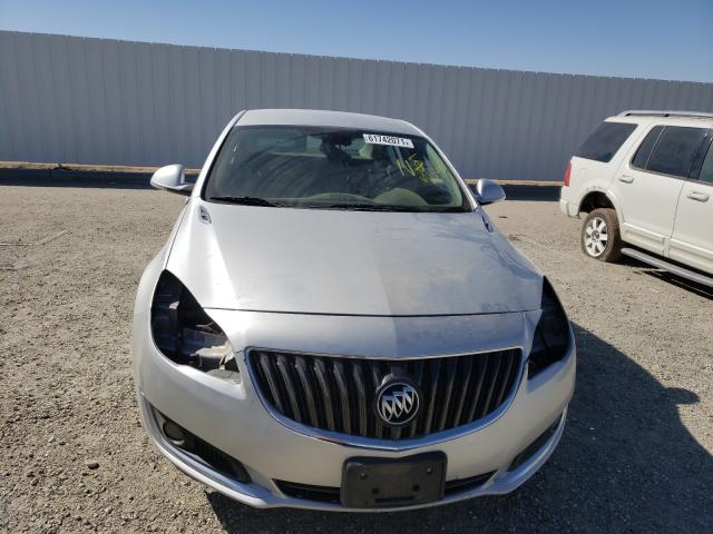 2G4GK5EXXG9172351 - 2016 BUICK REGAL SILVER photo 9