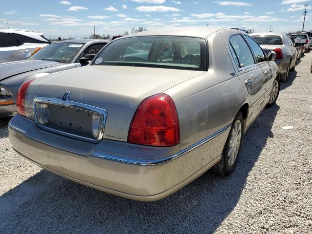 2LNBL8CV5AX603417 - 2010 LINCOLN TOWN CAR S GOLD photo 4