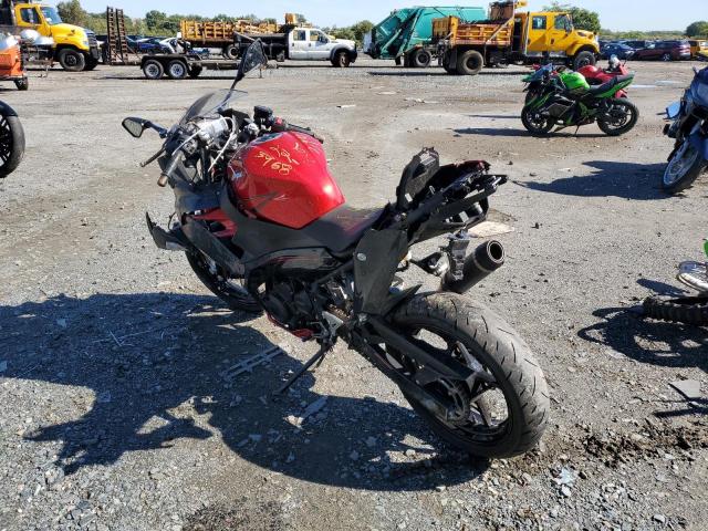 JKAEXKG16KDA36621 - 2019 KAWASAKI EX400 RED photo 3