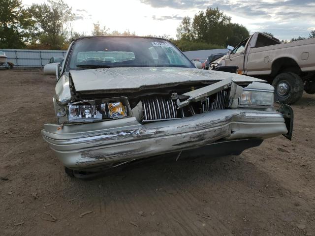 1LNLM82W2VY698987 - 1997 LINCOLN TOWN CAR GOLD photo 9