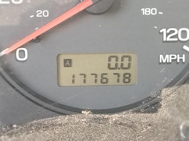 JF1SF65612H723681 - 2002 SUBARU FORESTER S ვერცხლისფერი ფოტო 8