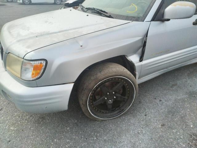 JF1SF65612H723681 - 2002 SUBARU FORESTER S ვერცხლისფერი ფოტო 9