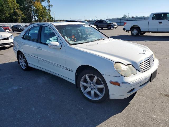 WDBRF40J83F424547 - 2003 MERCEDES-BENZ C 230K SPO WHITE photo 1