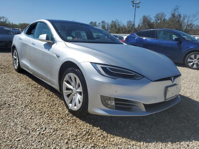 5YJSA1E23HF200471 - 2017 TESLA MODEL S Արծաթագույն լուսանկար 1