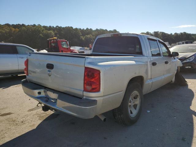 1D7HE48K86S674739 - 2006 DODGE DAKOTA QUA SILVER photo 4