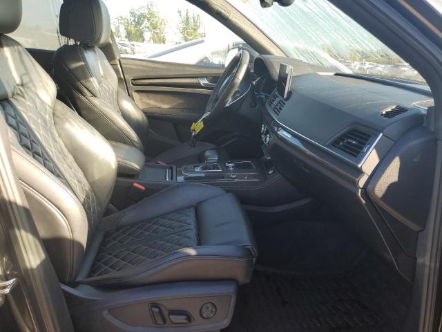 WA1C4AFY2K2121845 - 2019 AUDI SQ5 PRESTI GRAY photo 5