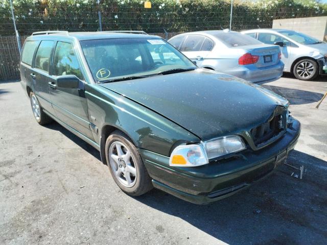 YV1LW5676W2453656 - 1998 VOLVO V70 GLT GREEN photo 1