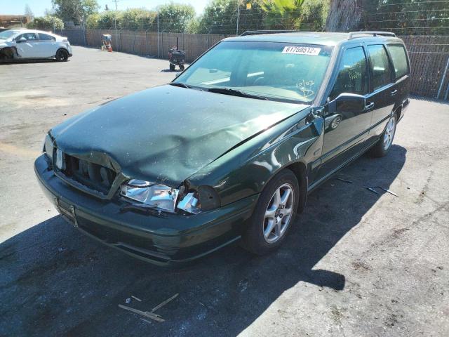 YV1LW5676W2453656 - 1998 VOLVO V70 GLT GREEN photo 2