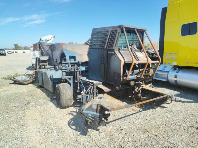 11550 - 2010 UTILITY LANDSCAPE BLUE photo 1