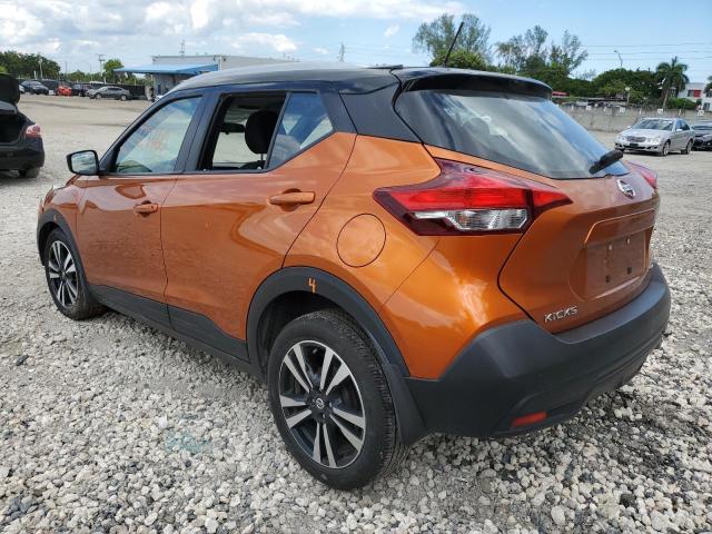 3N1CP5CU6JL536785 - 2018 NISSAN KICKS S ORANGE photo 3