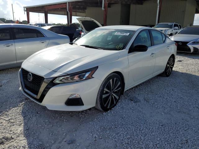 1N4BL4CV1MN400162 - 2021 NISSAN ALTIMA SR WHITE photo 2