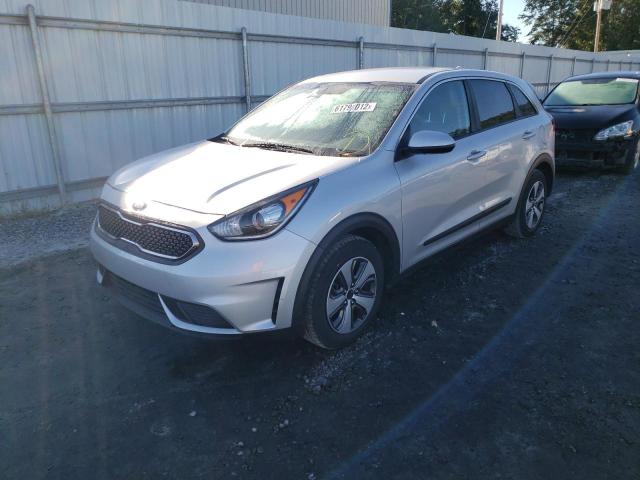 KNDCB3LC6J5210105 - 2018 KIA NIRO FE WHITE photo 2