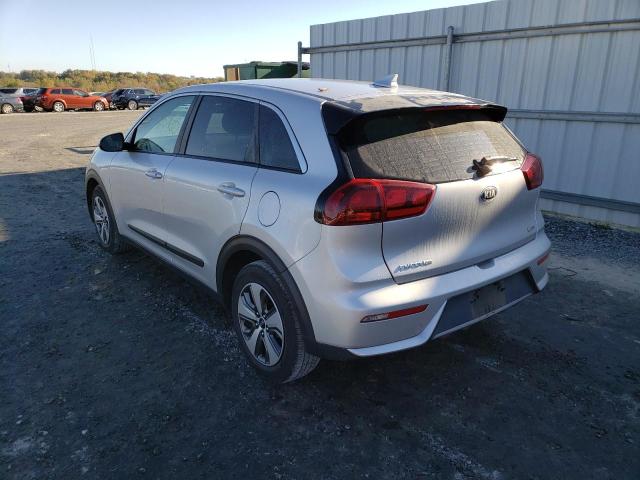 KNDCB3LC6J5210105 - 2018 KIA NIRO FE WHITE photo 3