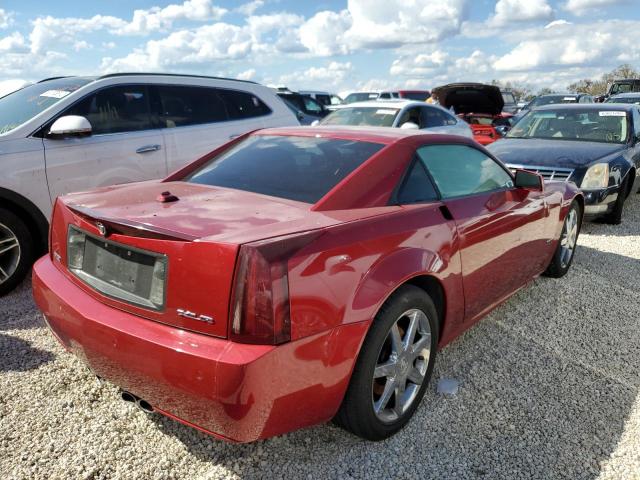 1G6YV34A345602671 - 2004 CADILLAC XLR RED photo 4