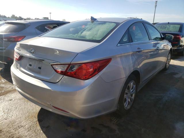 5NPEB4AC0BH255544 - 2011 HYUNDAI SONATA GLS SILVER photo 4