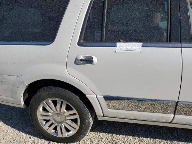 5LMJJ2H52EEL06486 - 2014 LINCOLN NAVIGATOR 白色 照片 9