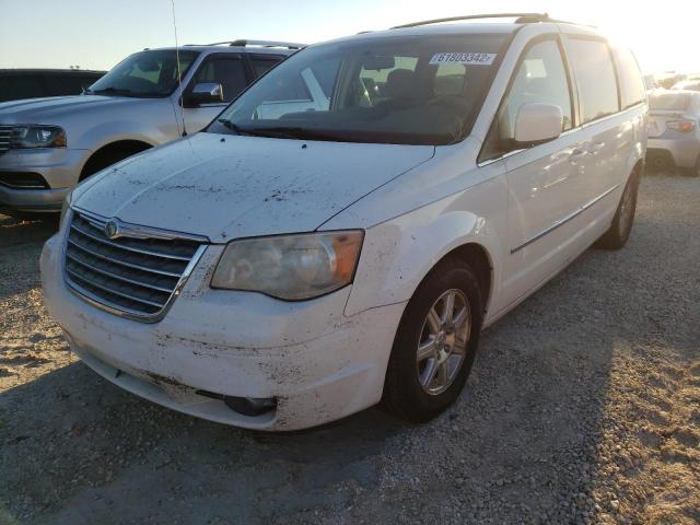 2A4RR5D16AR127706 - 2010 CHRYSLER TOWN & COU WHITE photo 2