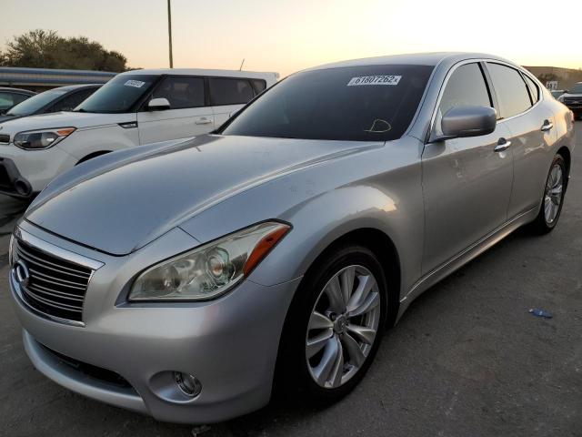 JN1AY1AP9BM520193 - 2011 INFINITI M56 SILVER photo 2