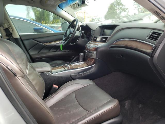 JN1AY1AP9BM520193 - 2011 INFINITI M56 SILVER photo 5