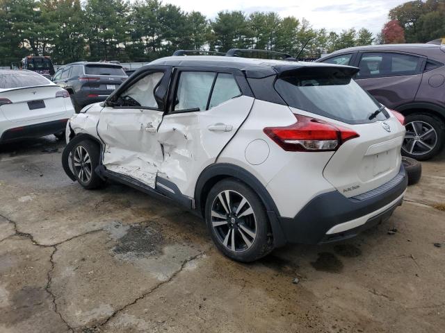 3N1CP5CU9JL510178 - 2018 NISSAN KICKS S WHITE photo 3