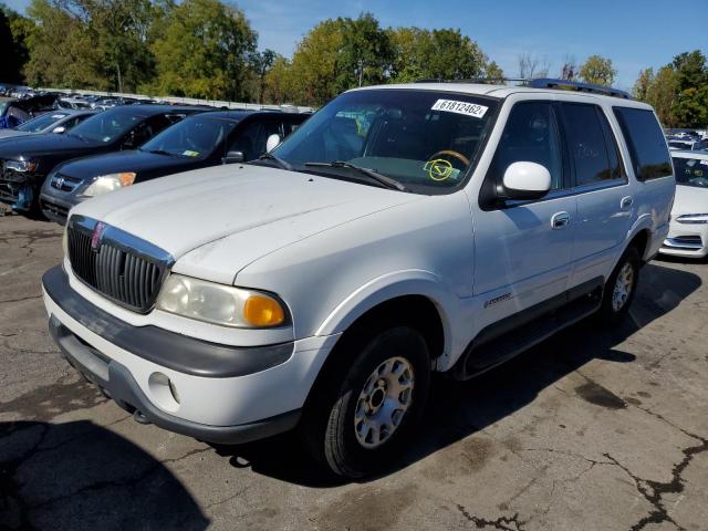 5LMPU28L5XLJ07088 - 1999 LINCOLN NAVIGATOR 白色 照片 2