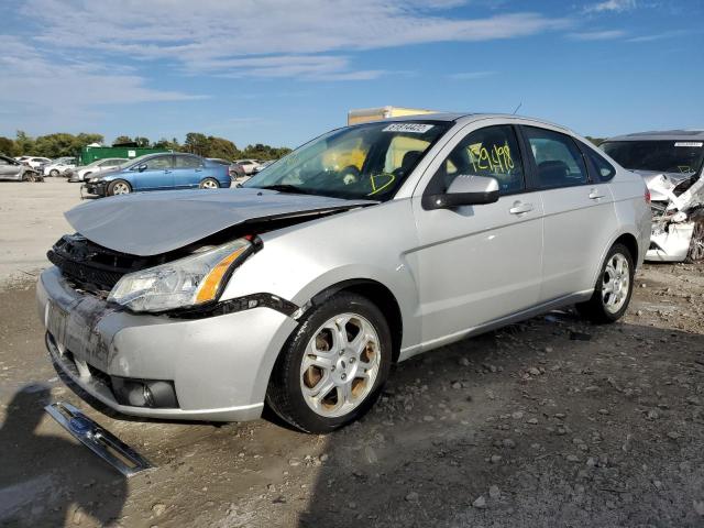 1FAHP36N49W222513 - 2009 FORD FOCUS SES SILVER photo 2