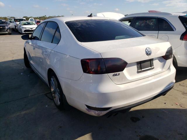 3VW467AJ7CM366570 - 2012 VOLKSWAGEN JETTA GLI WHITE photo 3