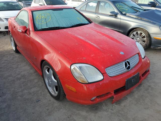 WDBKK65F61F189947 - 2001 MERCEDES-BENZ SLK 320 RED photo 1