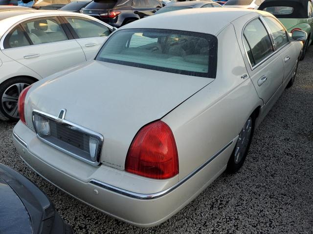 1LNHM82W25Y640920 - 2005 LINCOLN TOWN CAR S BEIGE photo 4