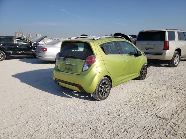 KL8CF6S9XEC413777 - 2014 CHEVROLET SPARK 2LT GREEN photo 4