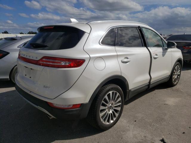 5LMCJ3C94JUL03937 - 2018 LINCOLN MKC RESERV WHITE photo 4