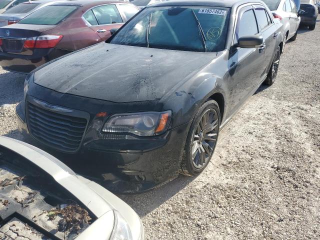 2C3CCADT5EH237167 - 2014 CHRYSLER 300C VARVA BLACK photo 2