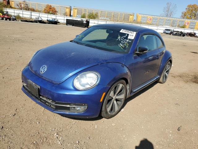 3VWVA7AT3DM620877 - 2013 VOLKSWAGEN BEETLE TUR BLUE photo 2