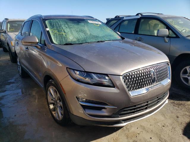 5LMCJ2C95KUL11993 - 2019 LINCOLN MKC SELECT 米色 照片 2