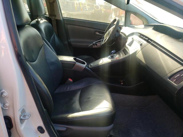 JTDKN3DU9F0439991 - 2015 TOYOTA PRIUS WHITE photo 5