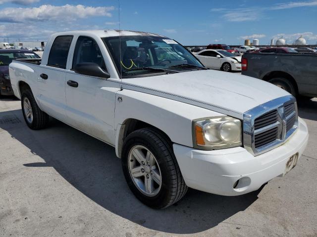 1D7HE48K27S232315 - 2007 DODGE DAKOTA QUA WHITE photo 1