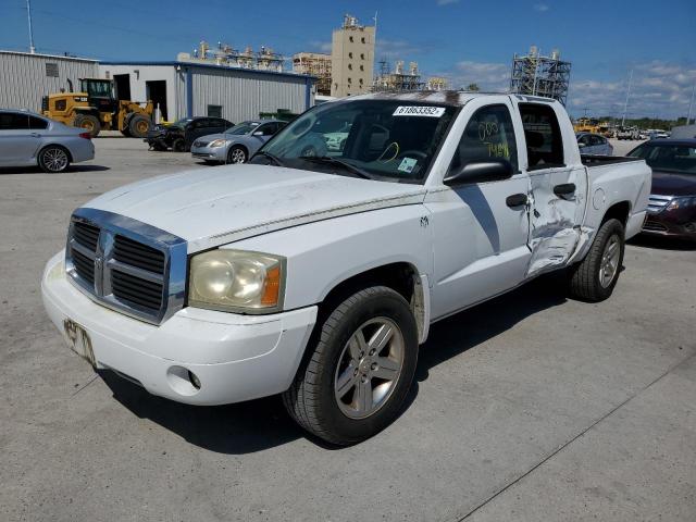 1D7HE48K27S232315 - 2007 DODGE DAKOTA QUA WHITE photo 2