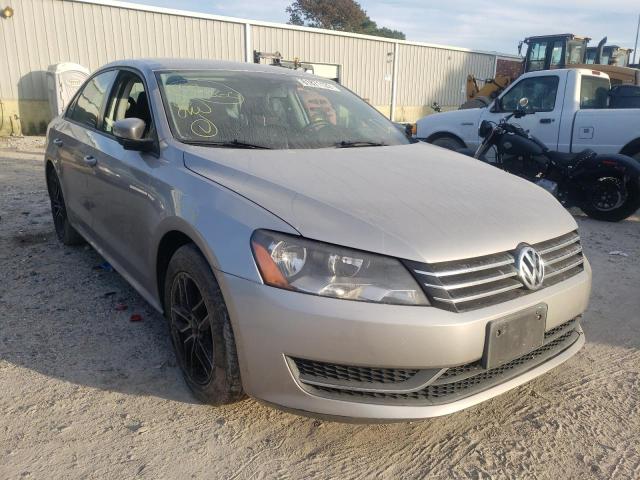 1VWAP7A30DC102806 - 2013 VOLKSWAGEN PASSAT S SILVER photo 1