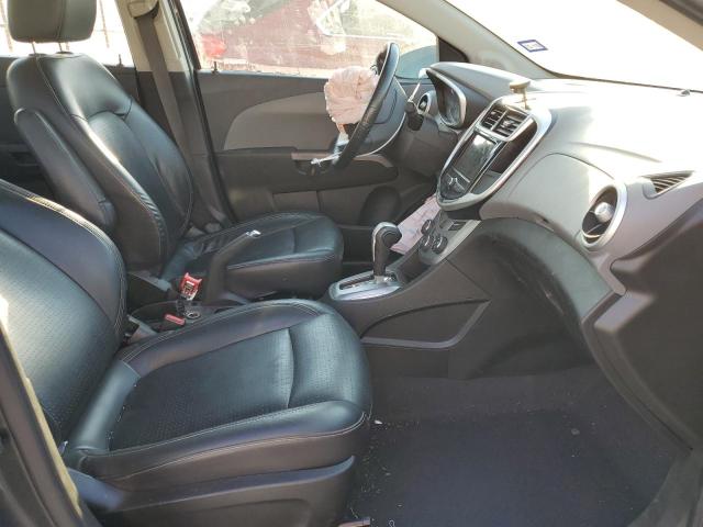 1G1JF5SB8K4121961 - 2019 CHEVROLET SONIC PREM GRAY photo 5