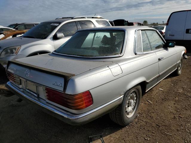 10702612000472 - 1979 MERCEDES-BENZ SLC SILVER photo 4