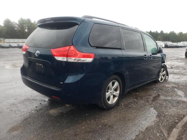 5TDKK3DC8BS157686 - 2011 TOYOTA SIENNA LE BLUE photo 4