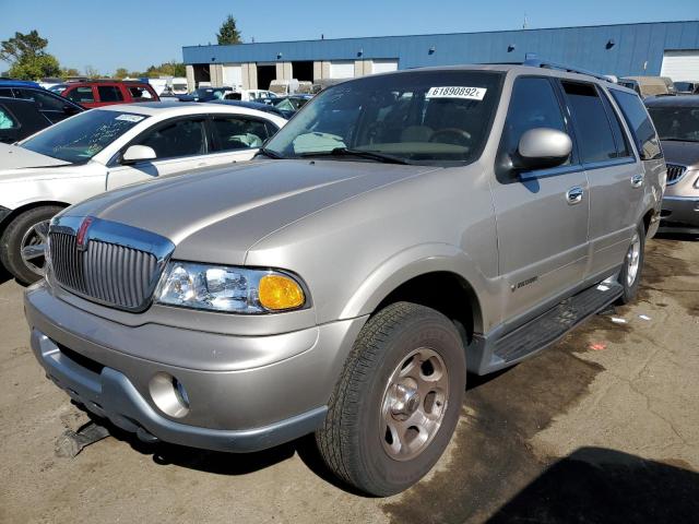 5LMPU28A2YLJ09073 - 2000 LINCOLN NAVIGATOR TAN photo 2